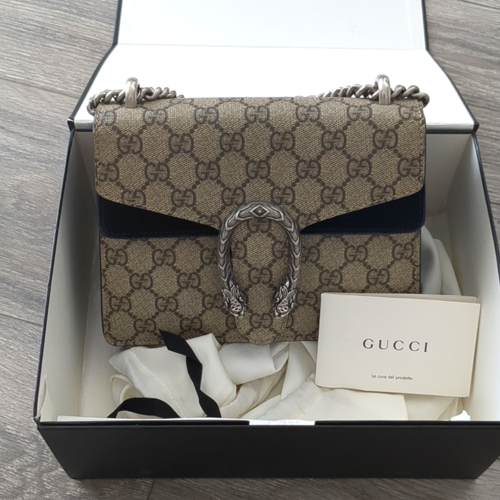 Gucci Dionysus GG supreme chain bag